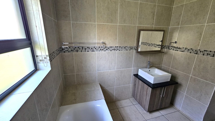 To Let 3 Bedroom Property for Rent in Melodie North West